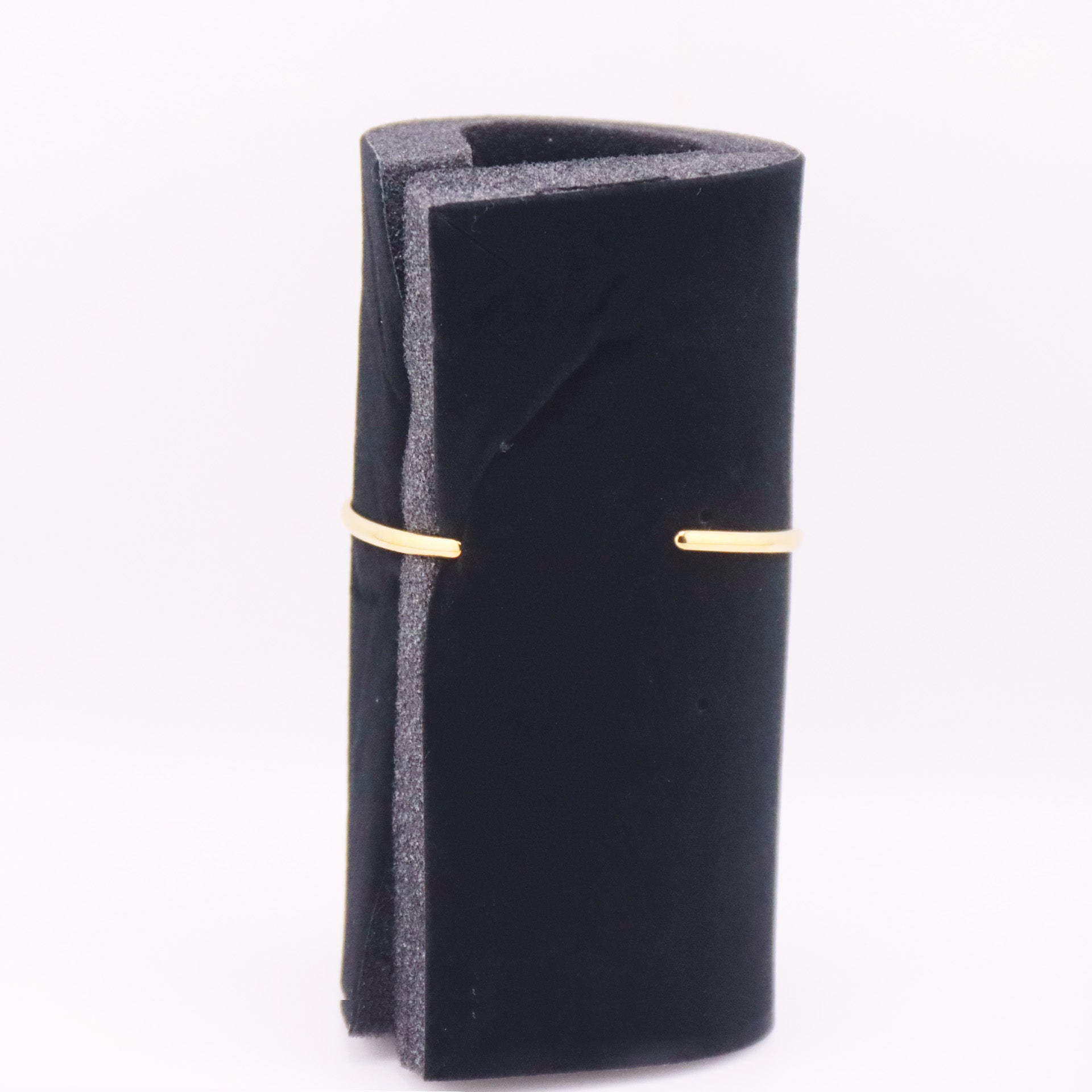 Bracciale Donna dorato design fluido a forma di onda o "S"