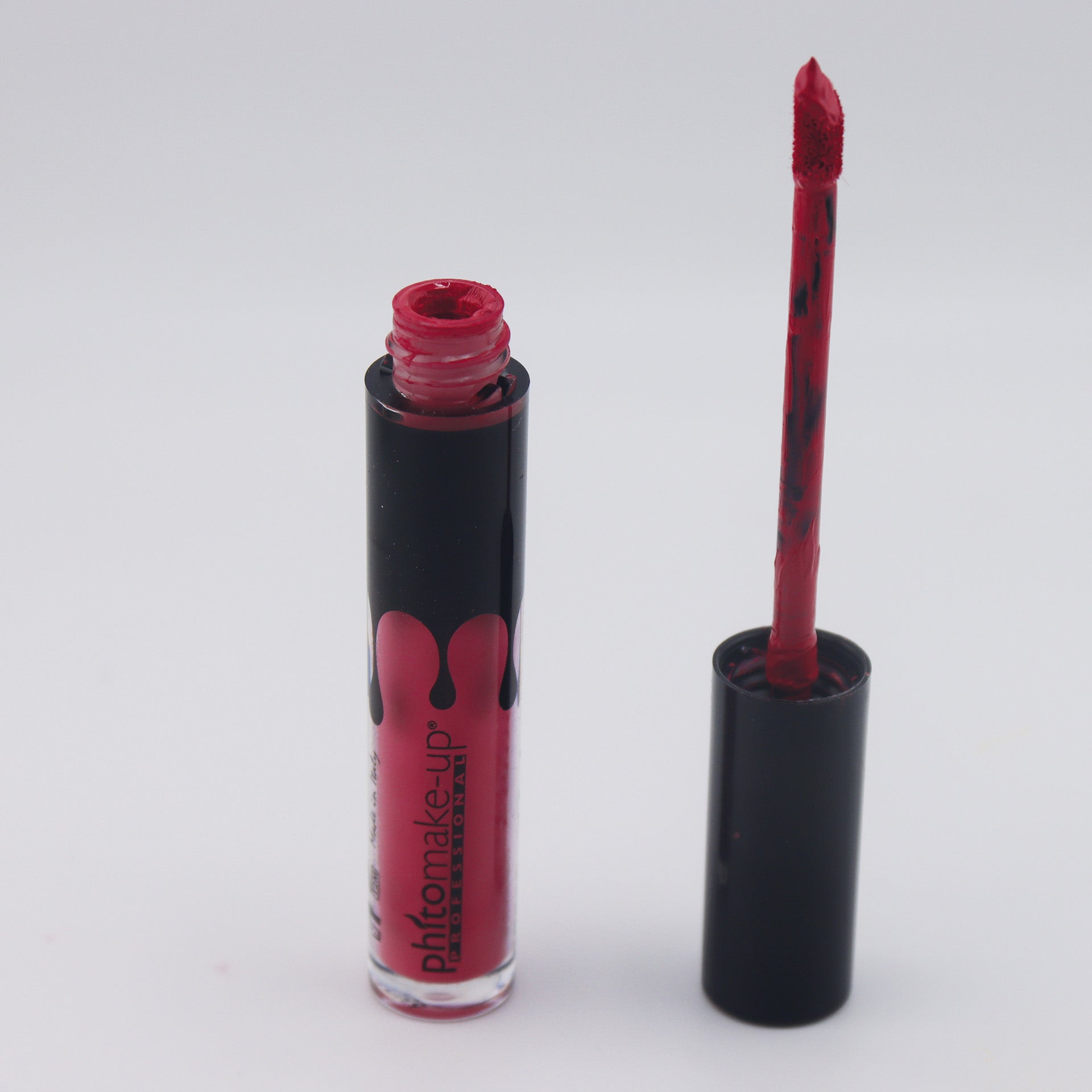 N°1 Rossetto Liquido Opaco a Lunga Tenuta della linea Phitomake-up Professional