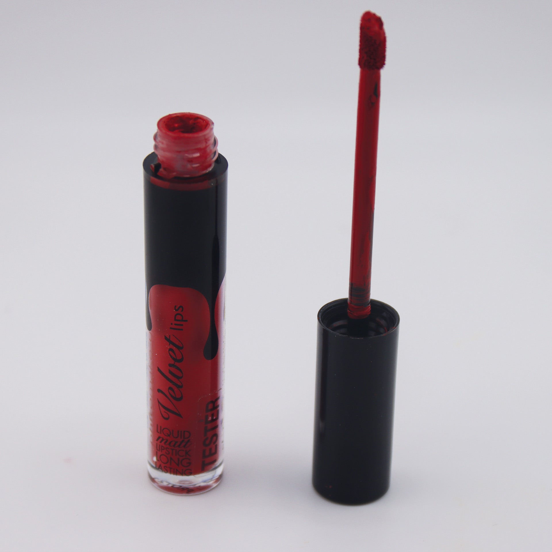 N°1 Rossetto Liquido Opaco a Lunga Tenuta della linea Phitomake-up Professional
